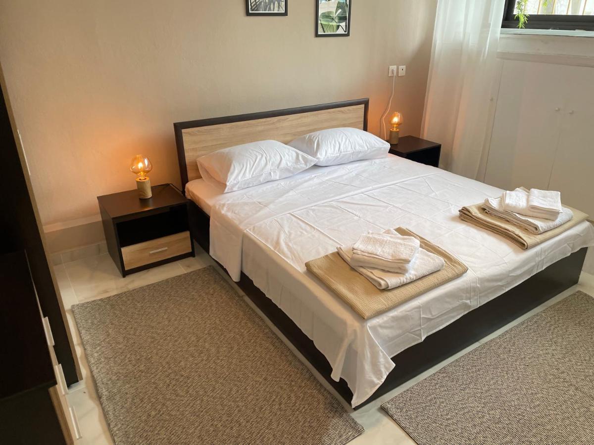 Almond Apartment Thessaloniki Buitenkant foto